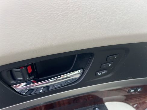 Used 2016 Acura RLX Sport Hybrid w/ Advance Pkg image 21