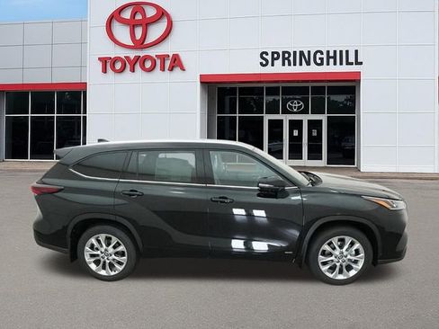 New 2026 Toyota Highlander Limited image 11