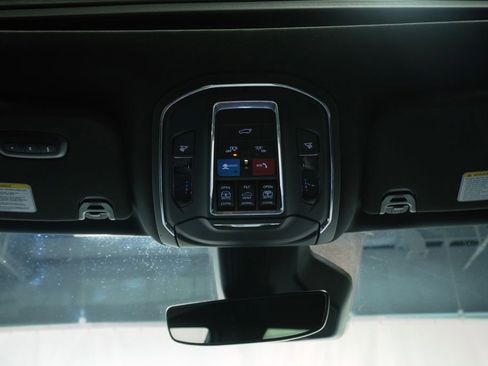 Used 2023 Jeep Wagoneer Series II image 25