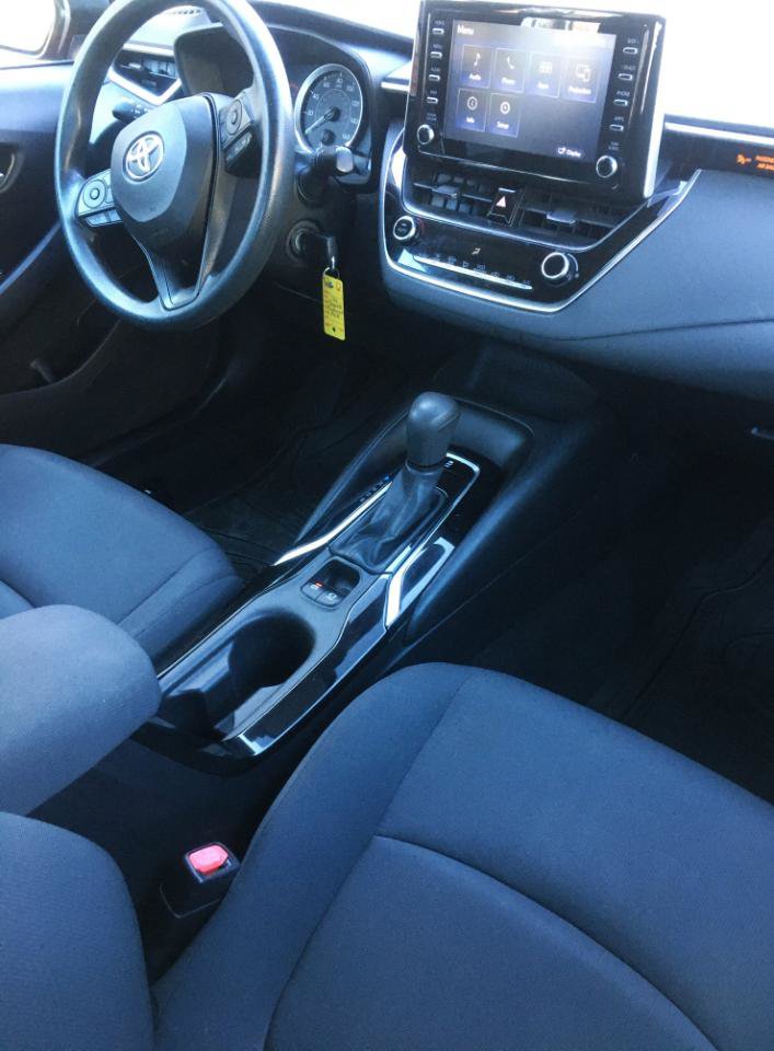 Used 2020 Toyota Corolla LE FWD image 18