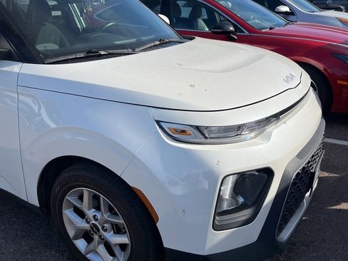 Used 2022 Kia Soul LX w/ Technology Package image 8
