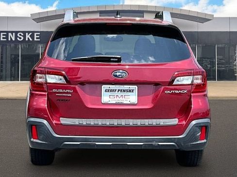 Used 2018 Subaru Outback 2.5i Premium AWD/4WD image 4