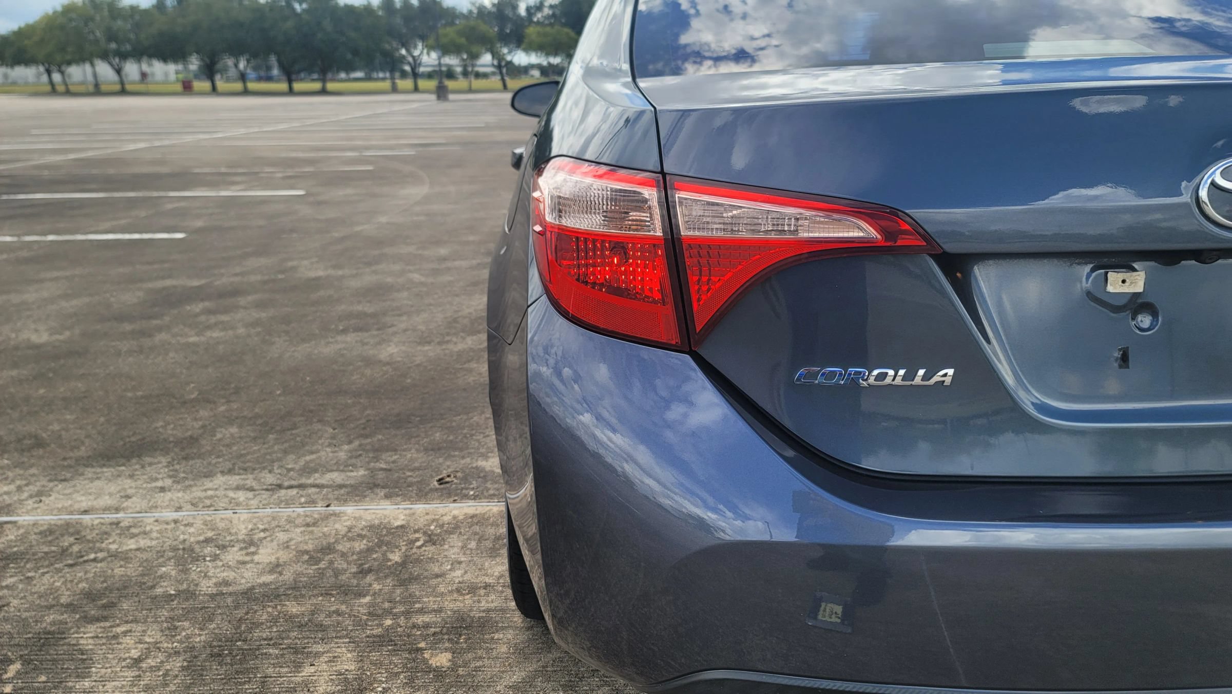 Used 2017 Toyota Corolla LE FWD image 22