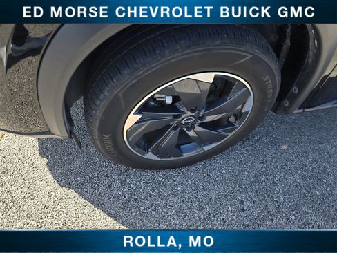 Used 2025 Nissan Rogue SV FWD image 9