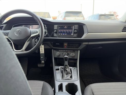 Used 2024 Volkswagen Jetta S image 11