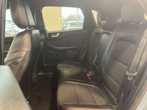 Used 2025 Ford Escape ST-Line Select image 24