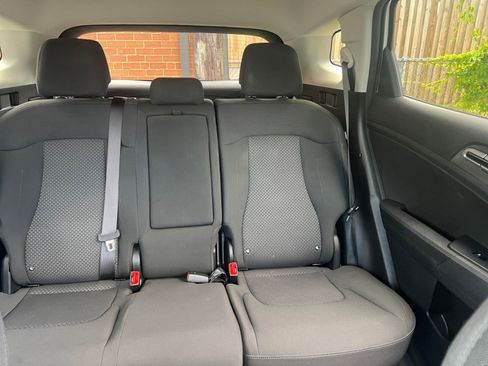 Used 2025 Kia Sportage LX FWD image 36