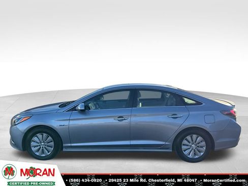Used 2016 Hyundai Sonata SE image 2