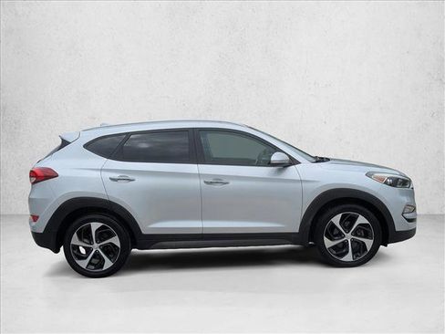 Used 2016 Hyundai Tucson Limited AWD/4WD image 4