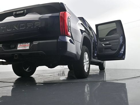 Used 2023 Toyota Tundra SR5 w/ SR5 Premium Package AWD/4WD image 40