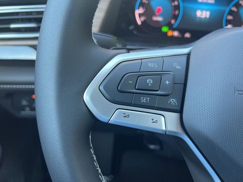 New 2026 Volkswagen Atlas SE image 29