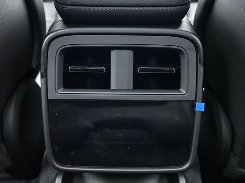 New 2026 Porsche Taycan image 8