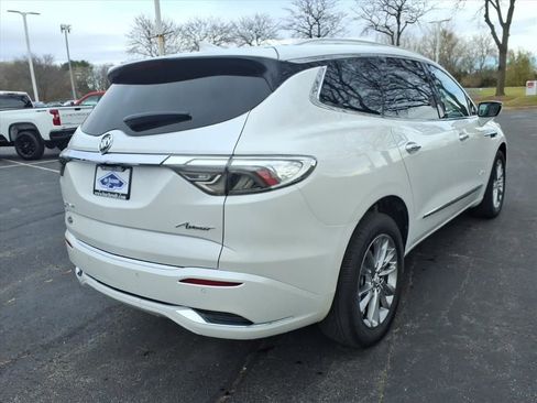 Used 2023 Buick Enclave Avenir w/ Avenir Technology Package image 7