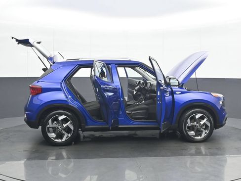 Used 2025 Hyundai Venue SEL FWD image 36