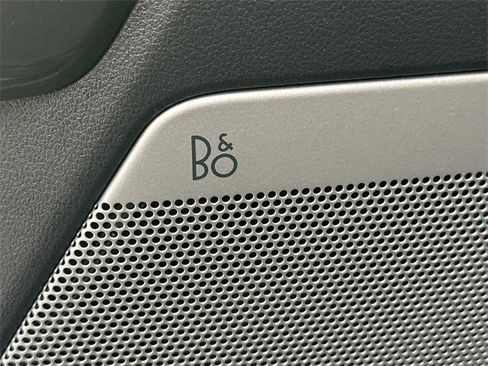 Used 2023 Ford F150 Lariat w/ Equipment Group 502A High image 20