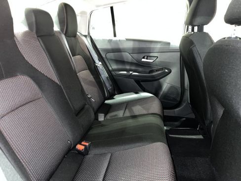 New 2026 Nissan Sentra SR w/ Floor Mat Package FWD image 28