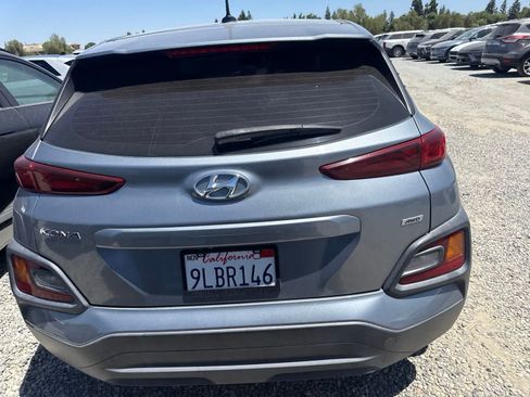 Used 2021 Hyundai Kona SE AWD/4WD image 6