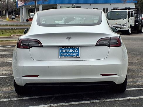 Used 2021 Tesla Model 3 Standard Range Plus image 6
