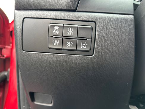 Used 2014 MAZDA MAZDA3 s Grand Touring w/ Technology Package image 17