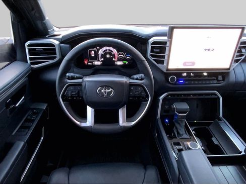 Used 2025 Toyota Tundra Platinum AWD/4WD image 6