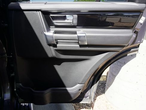 Used 2016 Land Rover LR4 HSE LUX AWD/4WD image 25