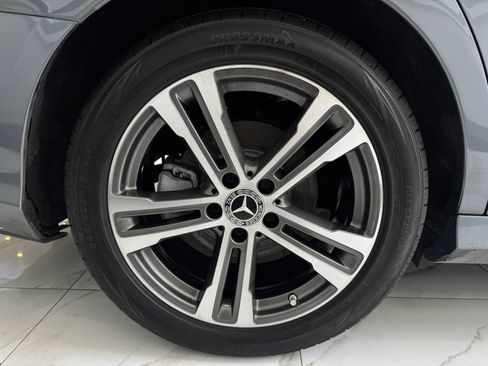 Used 2021 Mercedes-Benz E 350 4MATIC Sedan w/ Premium Package image 10