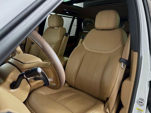 Certified 2025 Land Rover Range Rover Long Wheelbase SE image 22