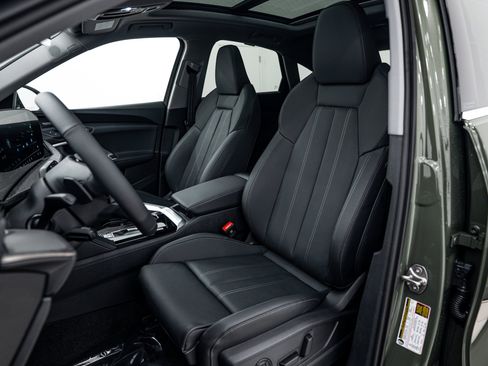 New 2025 Audi Q5 Premium Plus image 15