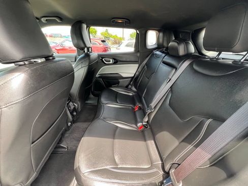 Used 2025 Jeep Compass Limited AWD/4WD image 21