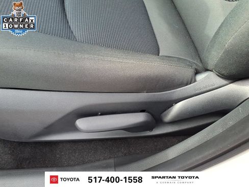 Used 2025 Toyota RAV4 LE AWD/4WD image 15