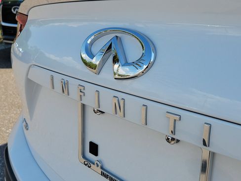 Certified 2025 INFINITI QX50 Pure image 7