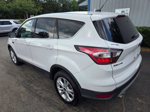 Used 2017 Ford Escape SE AWD/4WD image 7