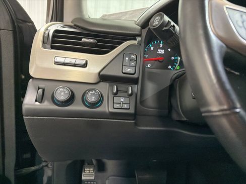 Used 2020 GMC Yukon Denali w/ Open Road Package image 37