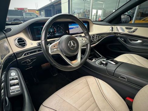 Used 2018 Mercedes-Benz S 560 Sedan image 15