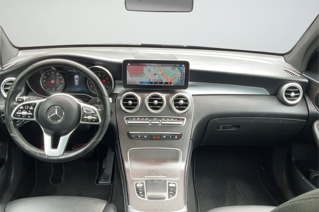 Used 2020 Mercedes-Benz GLC 300 4MATIC w/ Parking Assistance Package image 11