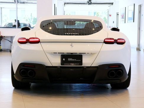 Used 2021 Ferrari Roma RWD image 80