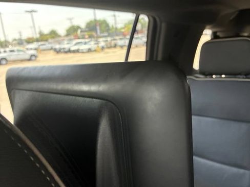 Used 2021 GMC Yukon SLT w/ SLT Premium Package AWD/4WD image 15