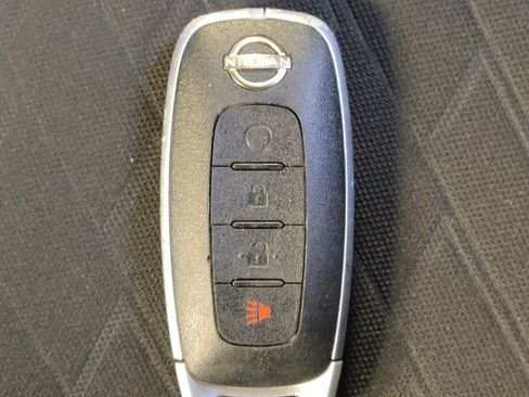 Used 2024 Nissan Kicks SV FWD image 32
