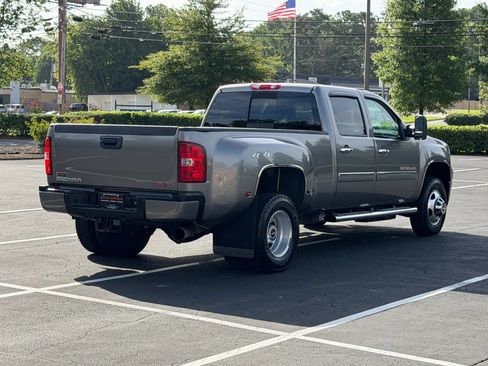 Used 2012 GMC Sierra 3500 Denali AWD/4WD image 6