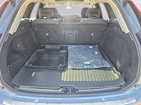 Used 2023 Volvo XC60 B5 Ultimate w/ Climate Package AWD/4WD image 37