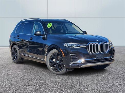 Used 2022 BMW X7 xDrive40i w/ Premium Package image 1