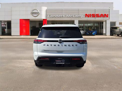 New 2026 Nissan Pathfinder SV FWD image 4