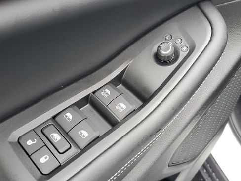 New 2025 Jeep Grand Cherokee Limited image 23