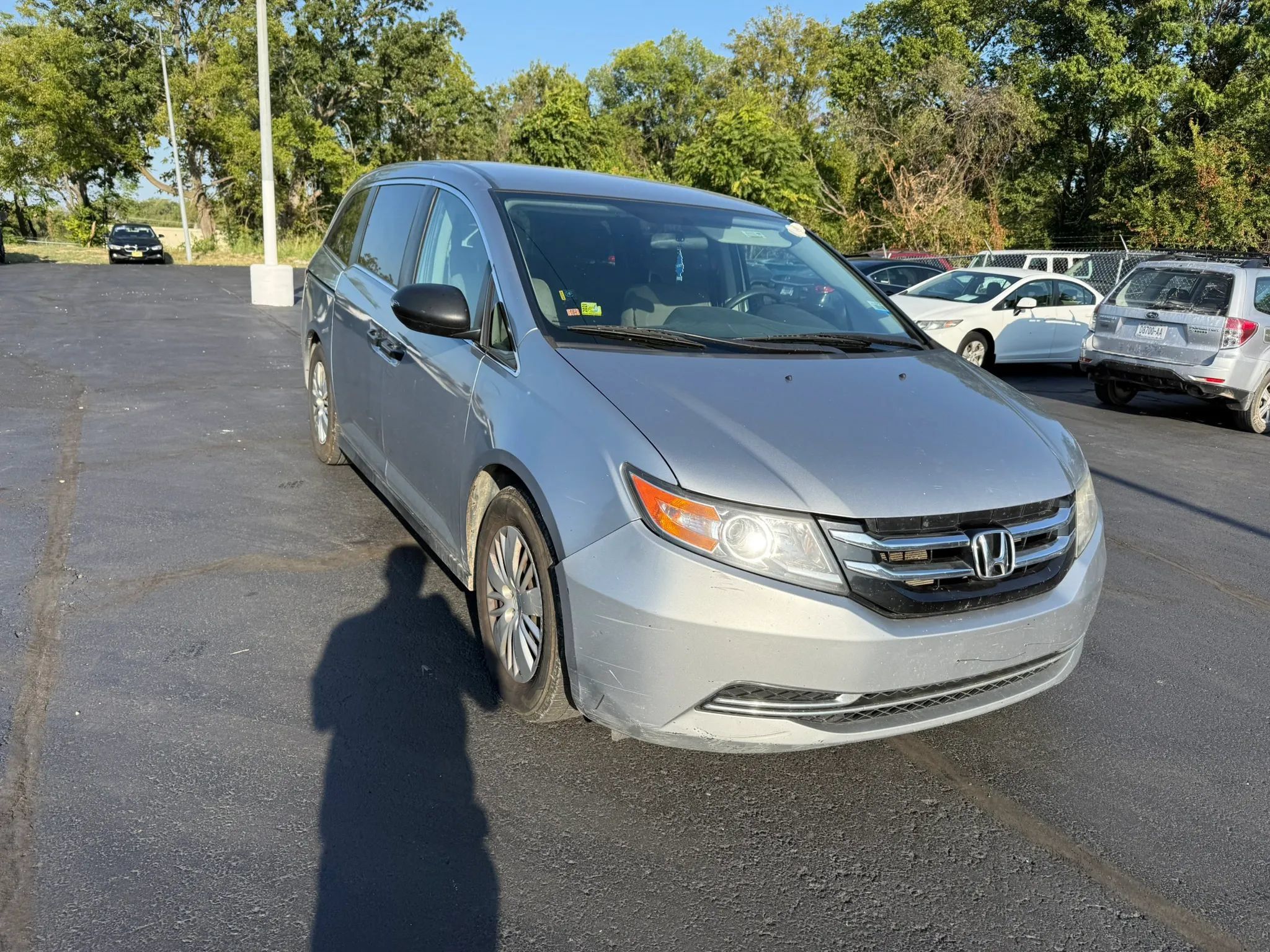 Used 2016 Honda Odyssey LX image 1