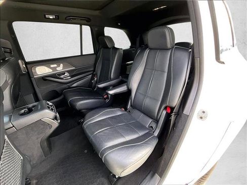 Used 2023 Mercedes-Benz GLS 580 GLS 580 image 28