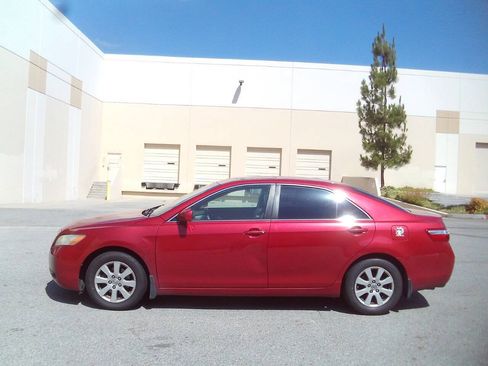 Used 2007 Toyota Camry XLE FWD image 8