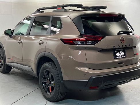New 2026 Nissan Rogue SV AWD/4WD image 3