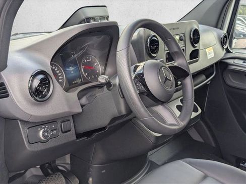 New 2025 Mercedes-Benz Sprinter 2500 image 3