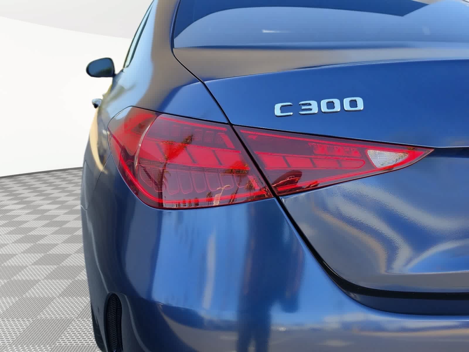 Used 2023 Mercedes-Benz C 300 Sedan image 11