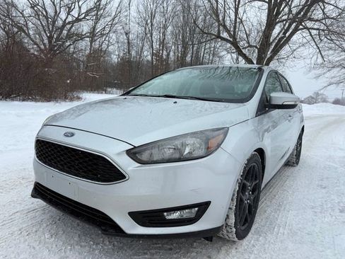 Used 2016 Ford Focus SE w/ Equipment Group 201A image 1